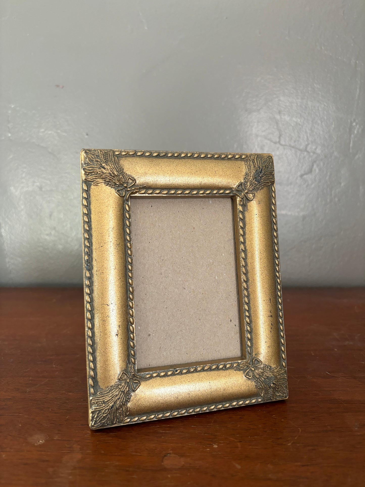 Vintage Gold 3.5x5" Frame