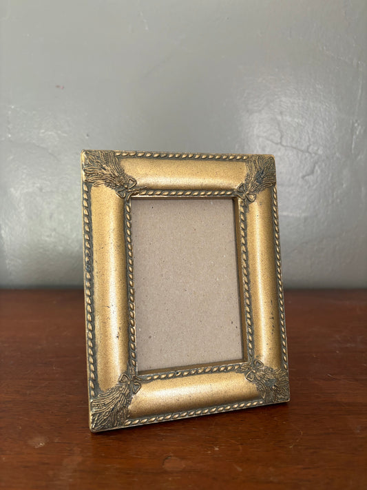 Vintage Gold 3.5x5" Frame