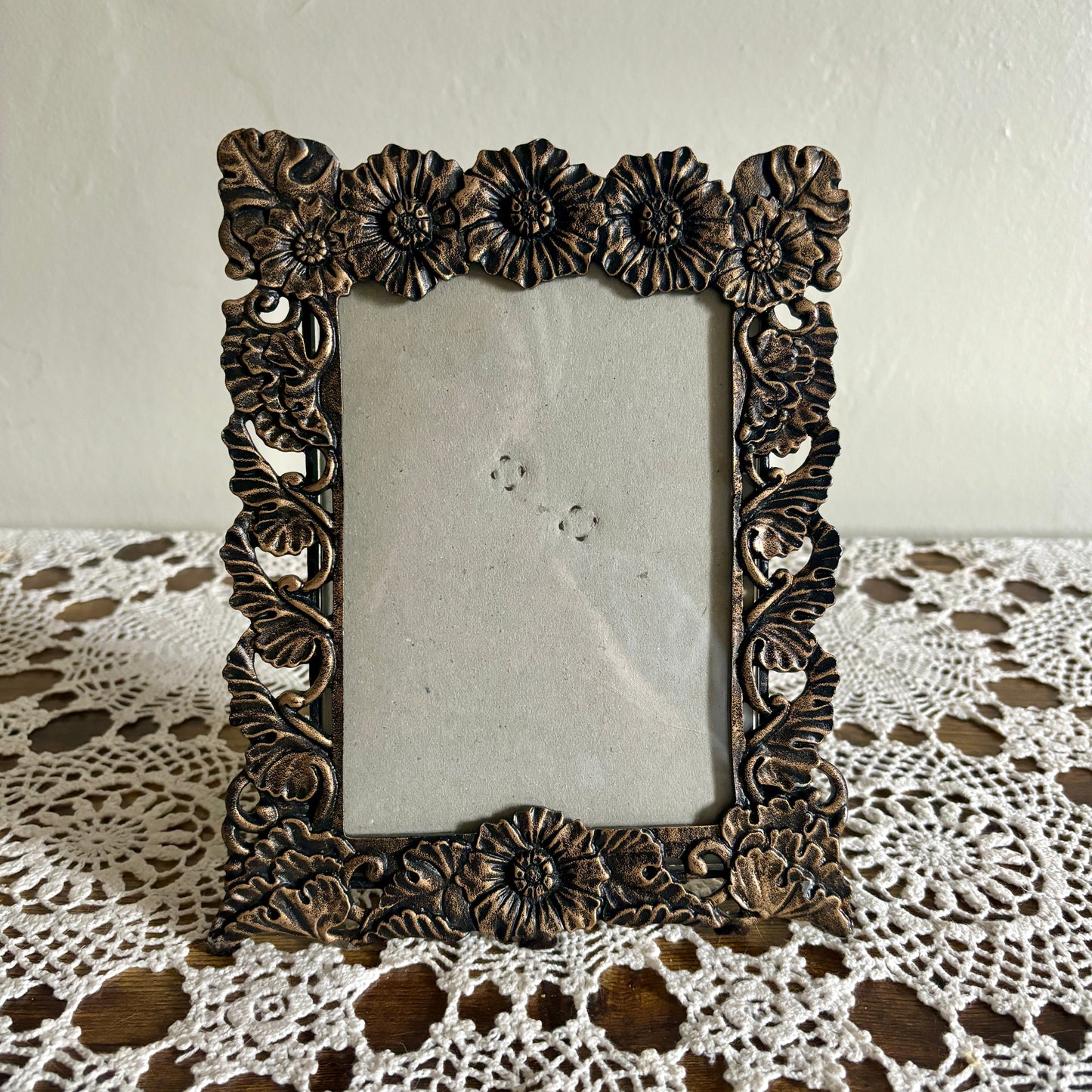 Vintage Metal Floral 5x7 Picture Frame