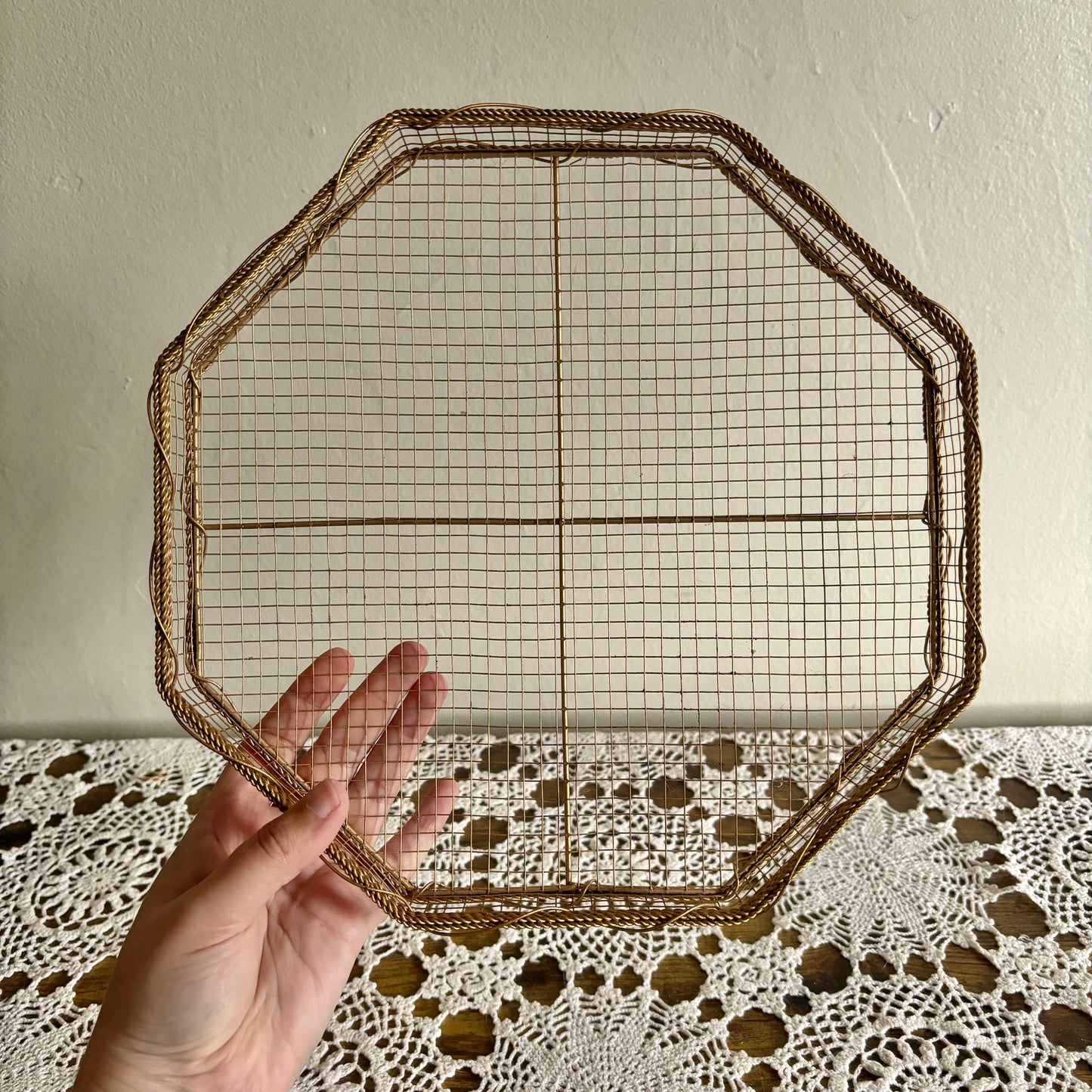 Gold Wire Mesh Tray