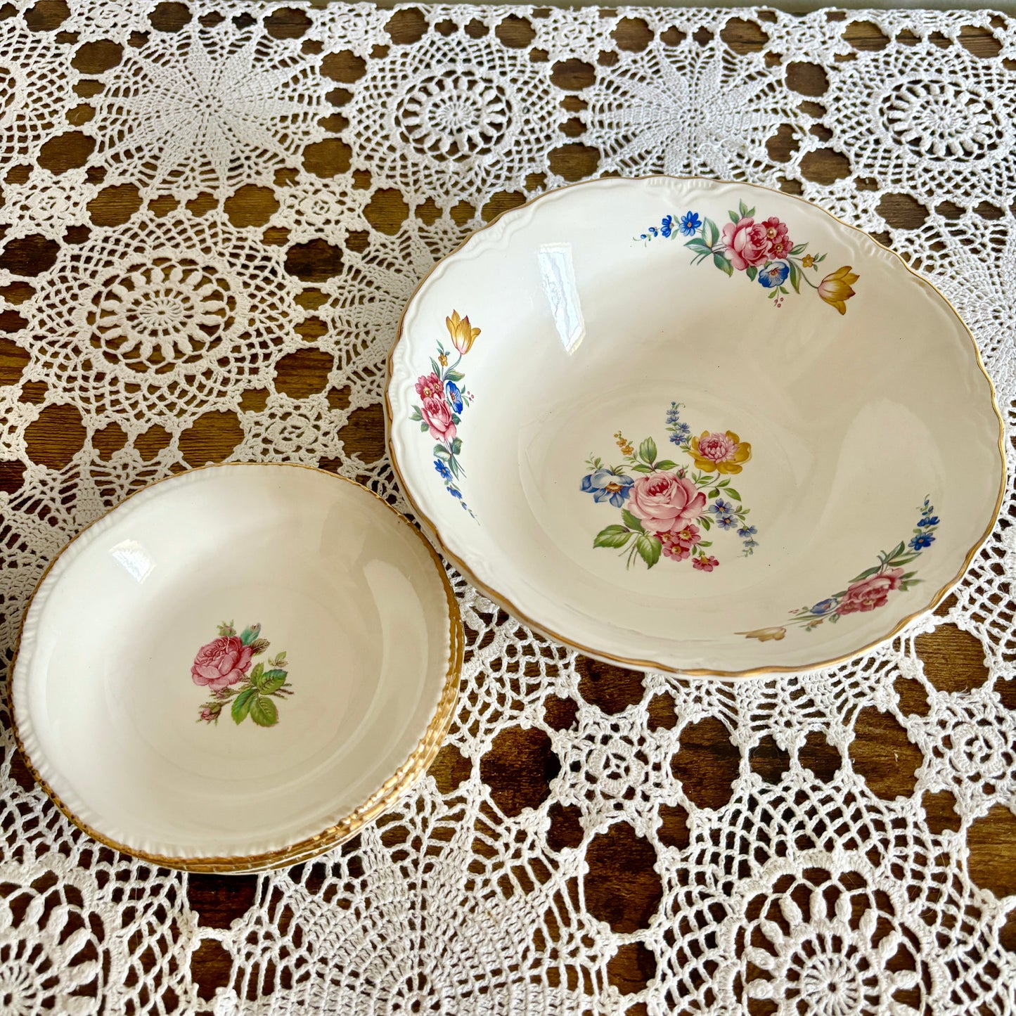 Vintage Floral Bowl Set