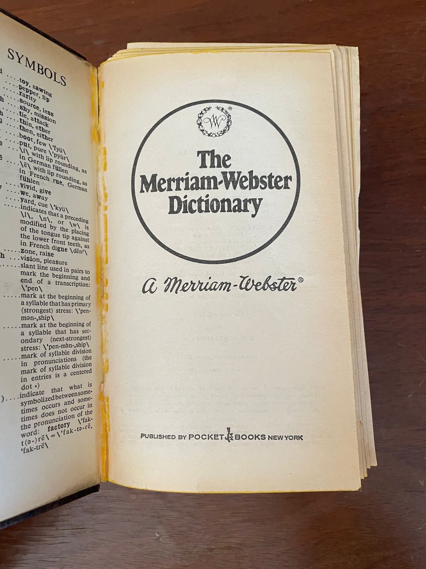 Merriam-Webster Pocket Dictionary